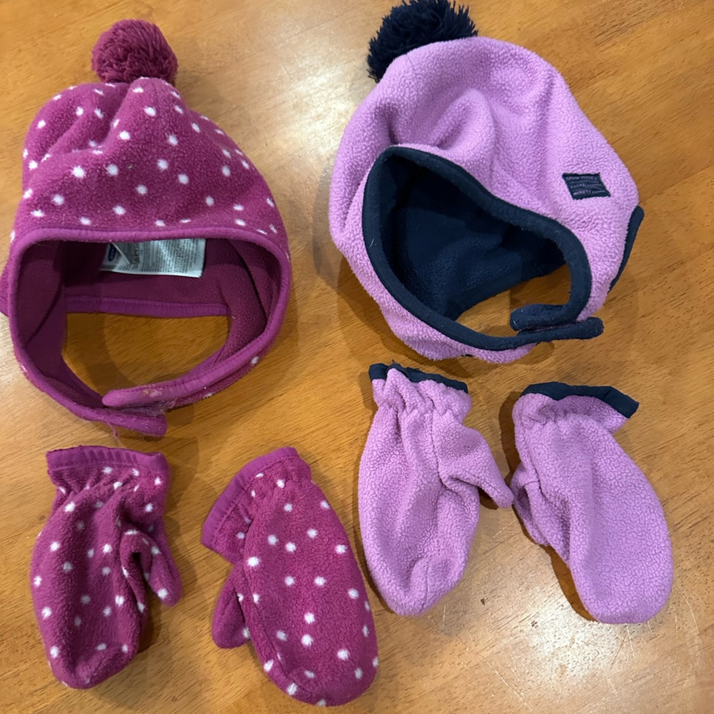 Old Navy fleece hat and mittens sets